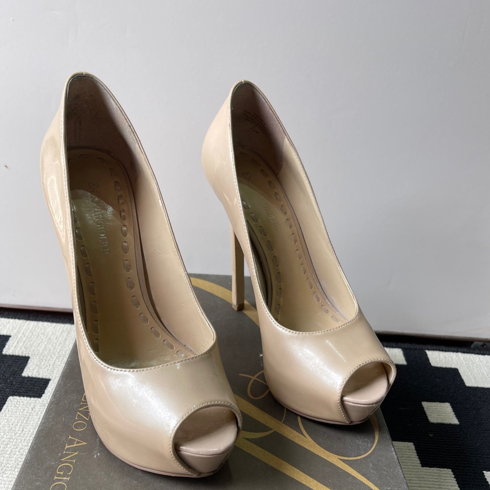 Enzo Angiolini tanen peep toe pump